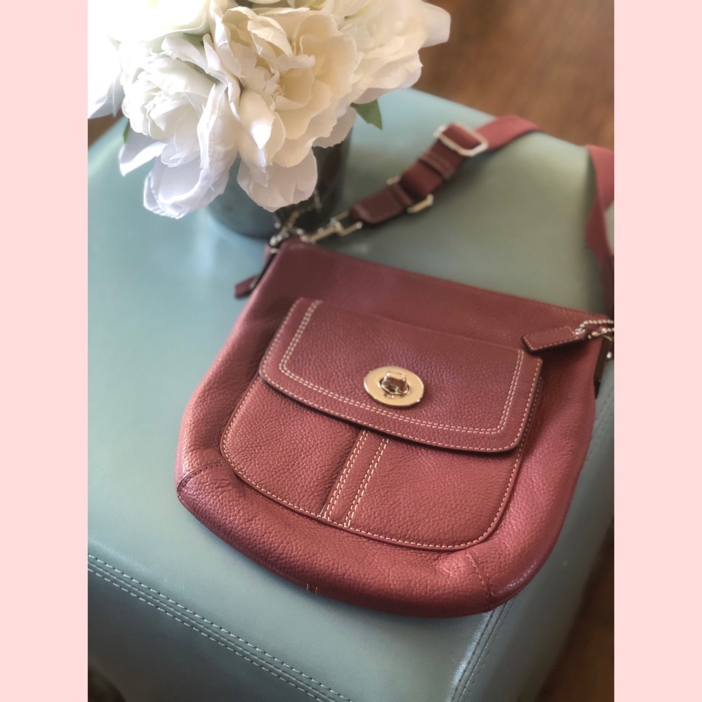 COACH ✨ Rose Pink Crossbody Bag